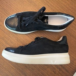 Veronica Beard Sandals || SZ 39 || Never been worn